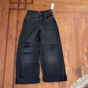 BDG Skater Baggy Jean - ripped black denim in washed black